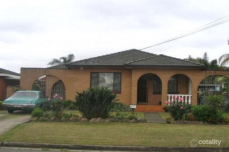 Property photo of 47 Hillview Parade Lurnea NSW 2170