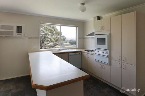 Property photo of 4 Wyralla Crescent Gisborne VIC 3437