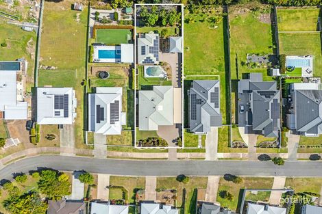 Property photo of 10 Sandy View Drive Nikenbah QLD 4655