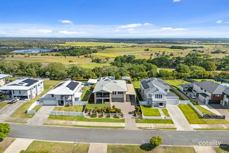 Property photo of 10 Sandy View Drive Nikenbah QLD 4655