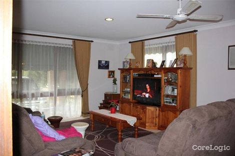 Property photo of 2 Meehan Court Endeavour Hills VIC 3802