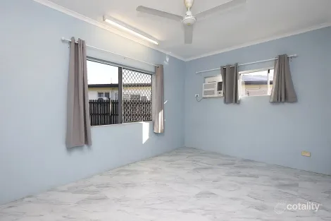 Property photo of 4 Wooley Close Kanimbla QLD 4870