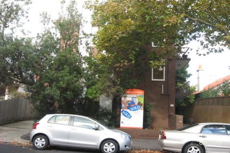 31 Beach Ave, Elwood, VIC 3184