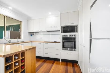 Property photo of 74 Cardwell Street Arakoon NSW 2431