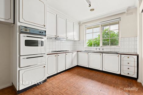 Property photo of 9/2A Parkside Street Elsternwick VIC 3185