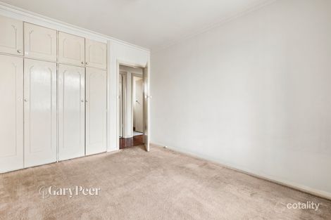 Property photo of 9/2A Parkside Street Elsternwick VIC 3185