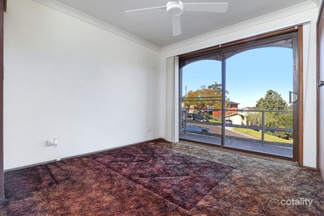 Property photo of 4 Jacaranda Avenue Figtree NSW 2525