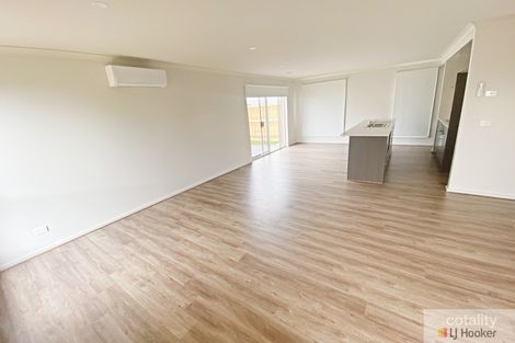 Property photo of 1 Redding Street Cranbourne East VIC 3977
