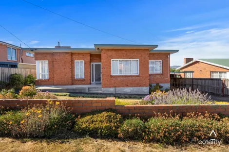 10 Cedar St, Newnham, TAS 7248