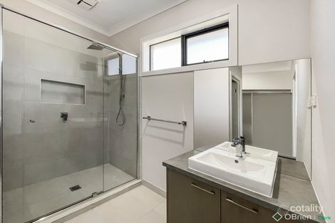 Property photo of 4 Evecta Street Drouin VIC 3818