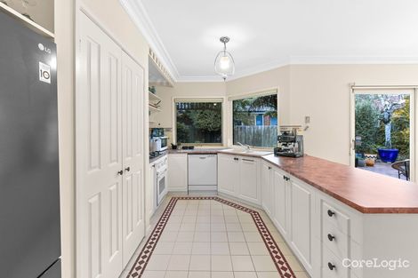 Property photo of 10 Emma Court Berwick VIC 3806