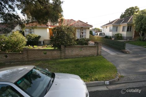 2b Strathallyn Rd, Ringwood, VIC 3134