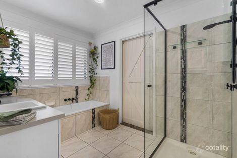 Property photo of 312 Whitehill Road Flinders View QLD 4305