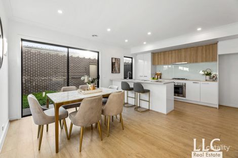 Property photo of 797 Aitken Boulevard Craigieburn VIC 3064