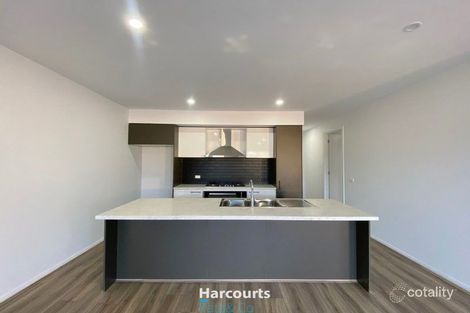 Property photo of 31 Ginger Crescent Mickleham VIC 3064