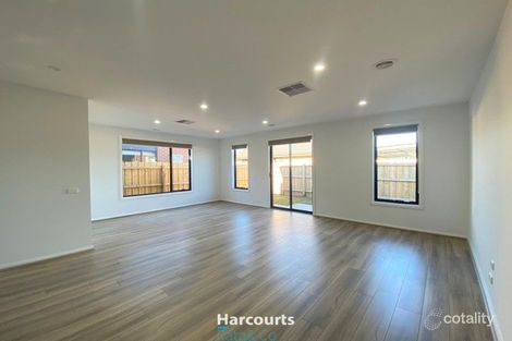 Property photo of 31 Ginger Crescent Mickleham VIC 3064