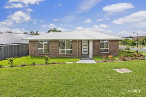 22 St Andrews Way, Fletcher, NSW 2287
