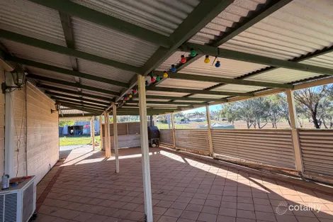 Property photo of 11 Prunster Road York WA 6302