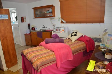 Property photo of 69 Bamboo Avenue Benowa QLD 4217