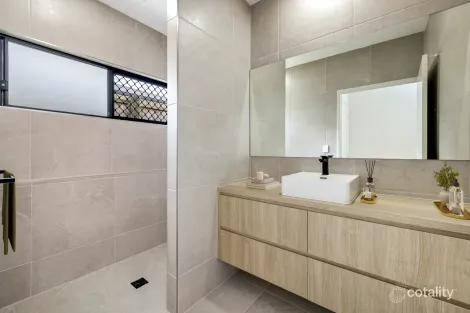 Property photo of 3 Allendale Chase Smithfield QLD 4878