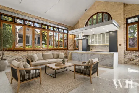 71 Irwin St, East Fremantle, WA 6158