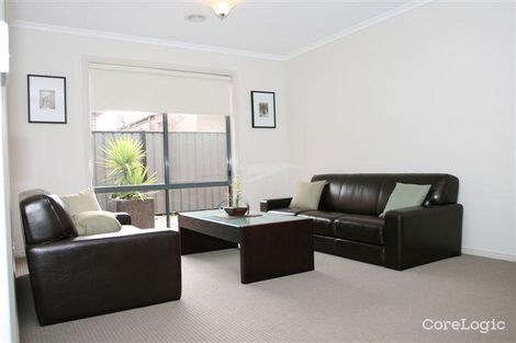 Property photo of 3 Whyalla Gardens Tarneit VIC 3029