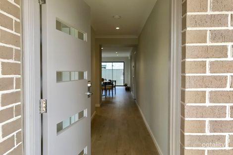 Property photo of 40 Featherwood Crescent Craigieburn VIC 3064