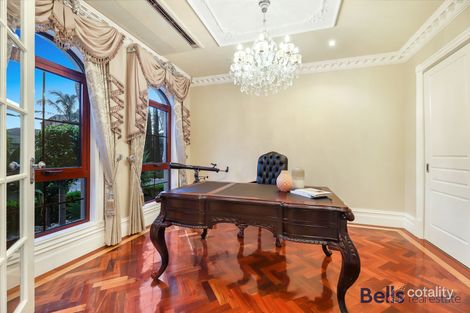 Property photo of 15 Wellington Place Caroline Springs VIC 3023