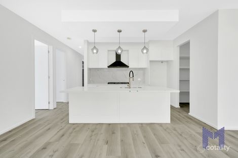 Property photo of 6 Leafspring Road Donnybrook VIC 3064