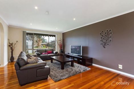 Property photo of 10 Donhaven Court Dingley Village VIC 3172
