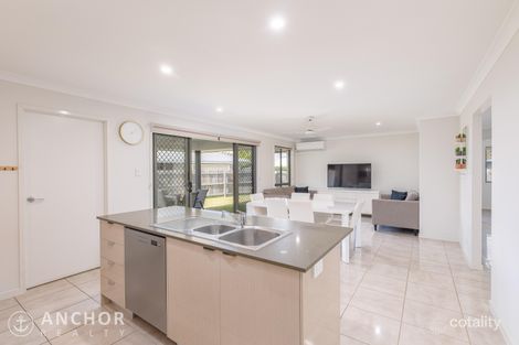 Property photo of 2 Cambridge Circuit Southside QLD 4570