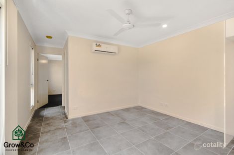 Property photo of 33 Wright Crescent Flinders View QLD 4305