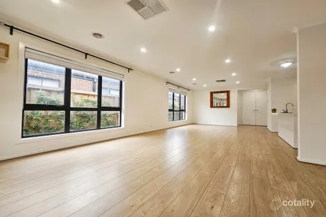 Property photo of 14 Cogar Drive Werribee VIC 3030