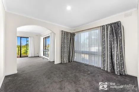 Property photo of 10 Sandpiper Close Blind Bight VIC 3980