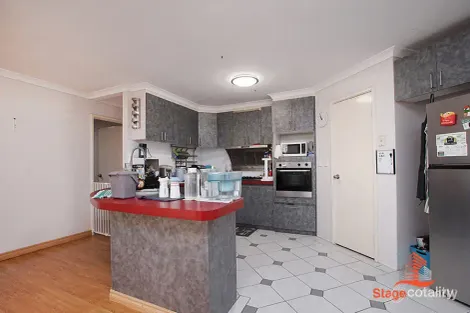 Property photo of 32 Yarrow Drive Bennett Springs WA 6063