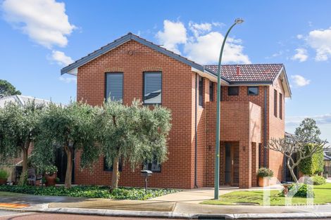 Property photo of 2 Keady Way Beaconsfield WA 6162