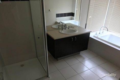 Property photo of 70 Foxwood Drive Point Cook VIC 3030