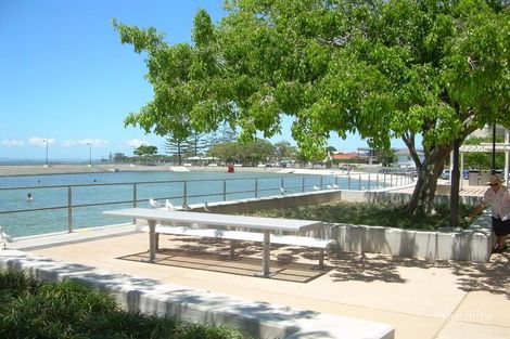 Property photo of 2/96 Bride Street Wynnum QLD 4178