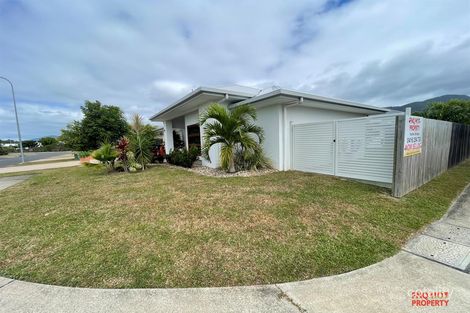 Property photo of 22 Starcke Trail Smithfield QLD 4878