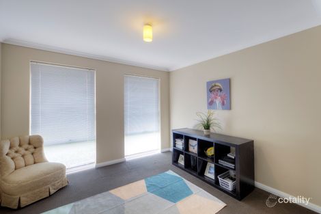 Property photo of 33 Baza Gardens Maida Vale WA 6057