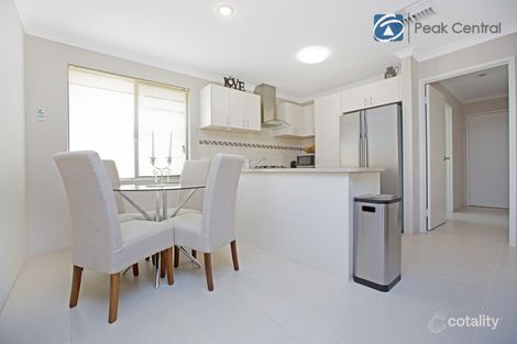 Property photo of 8 Magnet Close Lake Coogee WA 6166