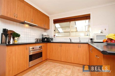 Property photo of 14 Rose Hedge Drive Sydenham VIC 3037