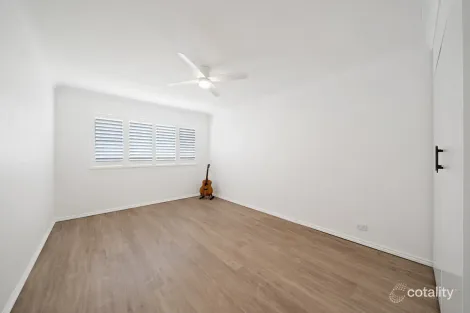 Property photo of 4/82 Bellevue Terrace Clayfield QLD 4011