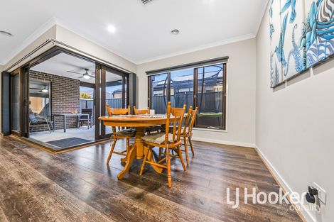 Property photo of 21 Yearling Crescent Clyde North VIC 3978