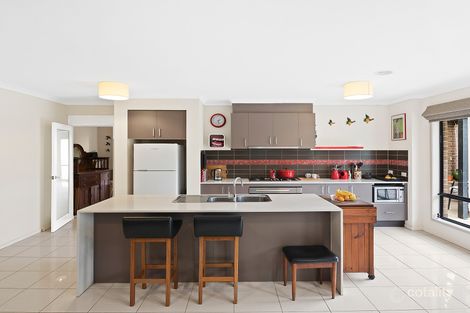 Property photo of 2 Avenwood Close Canadian VIC 3350