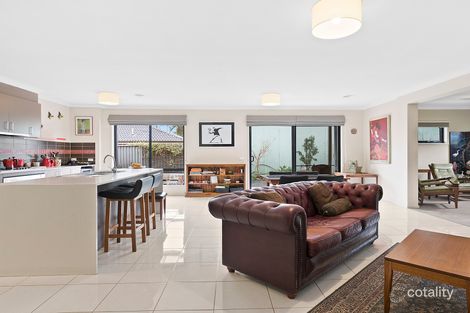 Property photo of 2 Avenwood Close Canadian VIC 3350