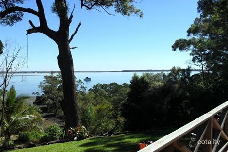 29 Coast Rd, Macleay Island, QLD 4184