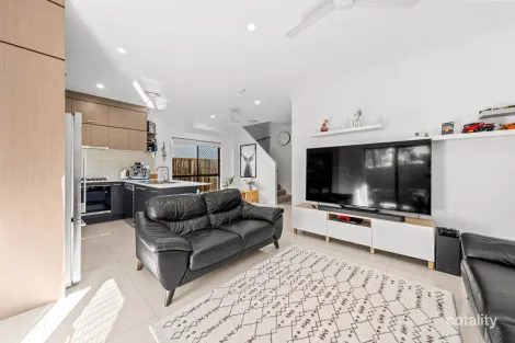 Property photo of 33/12 Luther James Close Doolandella QLD 4077