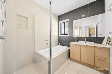 Property photo of 33/12 Luther James Close Doolandella QLD 4077