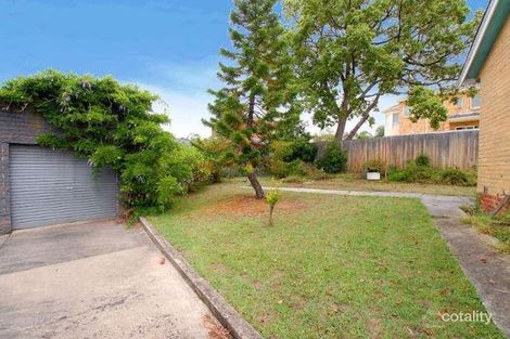 Property photo of 16 Mandowie Road Glen Waverley VIC 3150